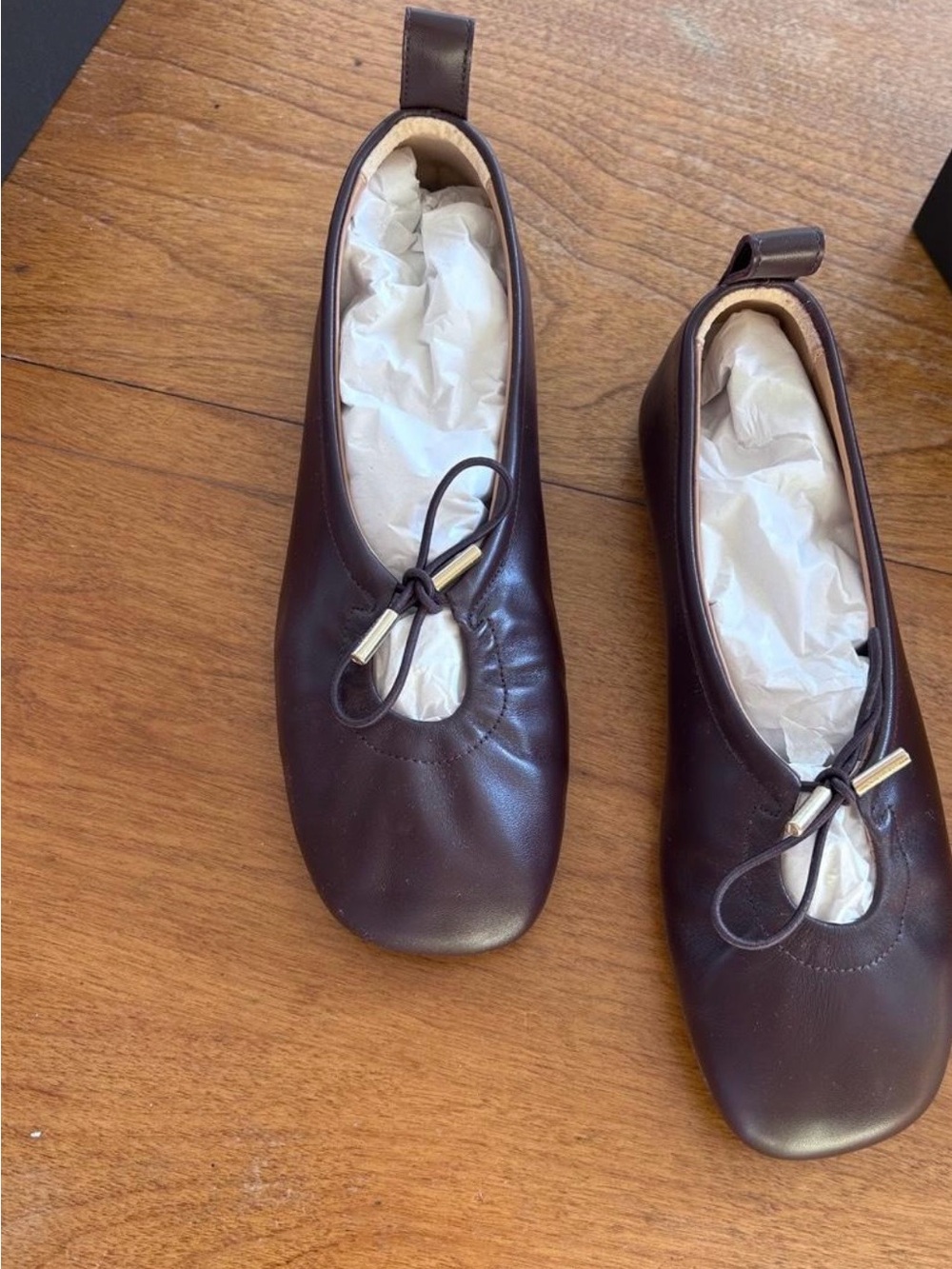 ALOHAS Dark Brown Leather Ballet Flats with Bow Accent - Picture 1 of 6